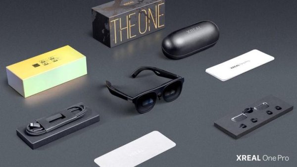 垒富配资 XREAL One Pro 上手：你的随身 IMAX，这次不用仰望